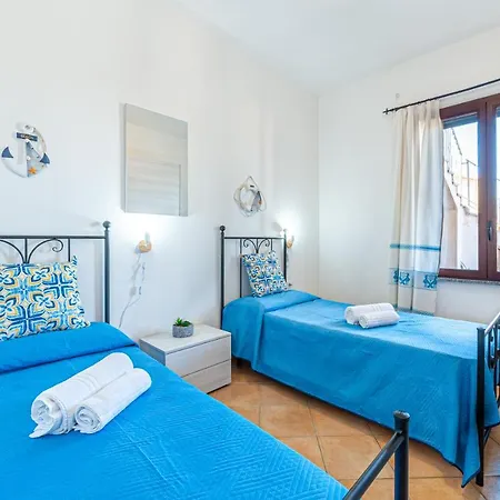 Casa A 50 Mt Dal Mare Con Posto Auto Privato .... Holiday home Castelsardo