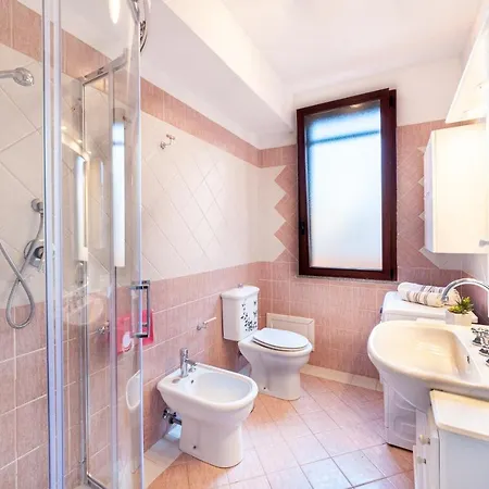 Holiday home Casa A 50 Mt Dal Mare Con Posto Auto Privato .... *